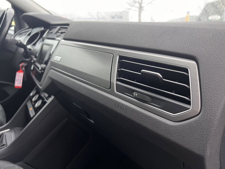 Vehicle Image 41