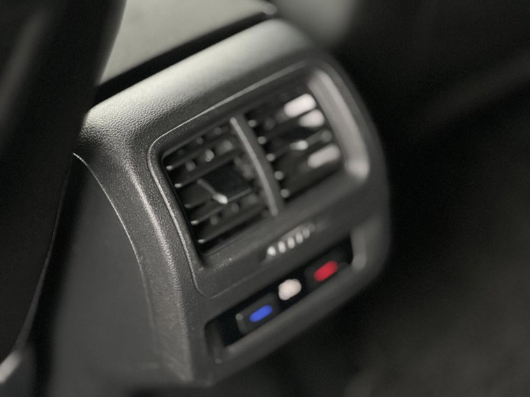 Vehicle Image 45