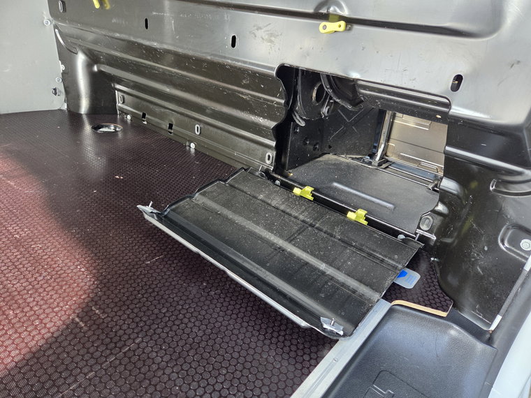 Vehicle Image 30