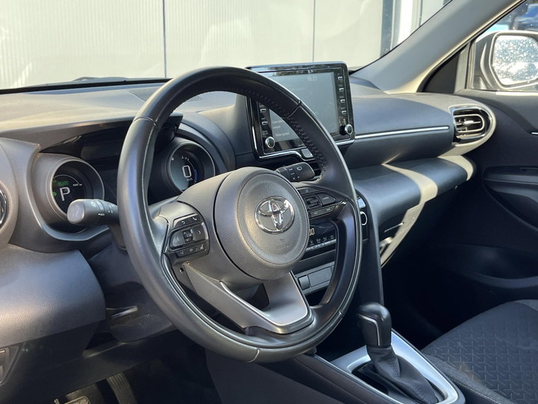 Vehicle Image 12