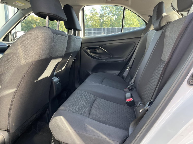 Vehicle Image 14