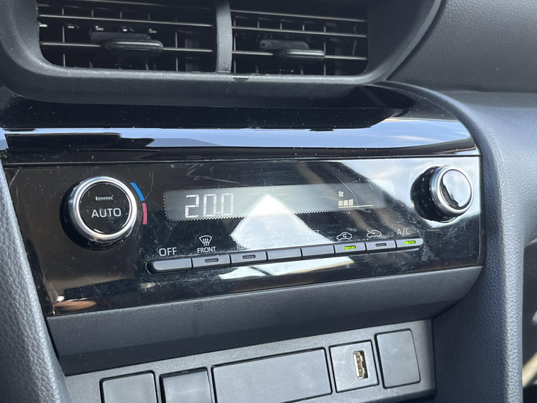 Vehicle Image 20