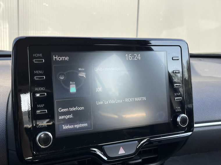 Vehicle Image 21