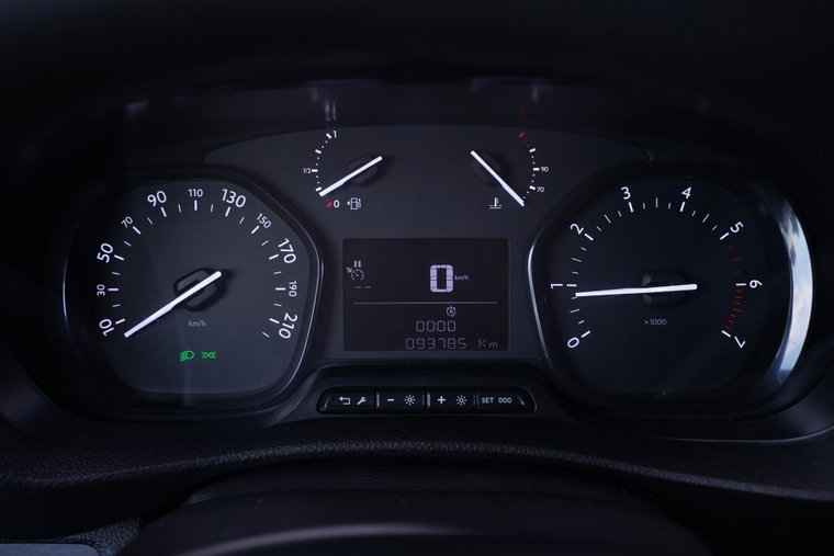 Vehicle Image 23