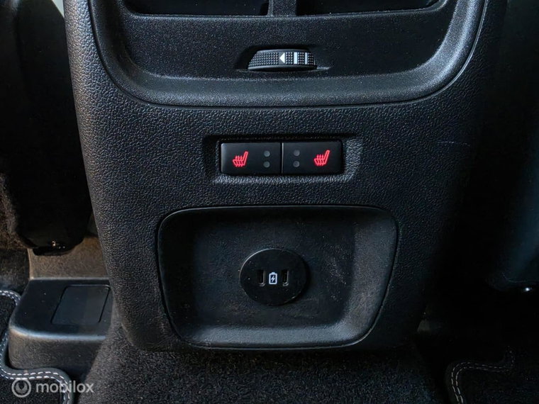 Vehicle Image 29