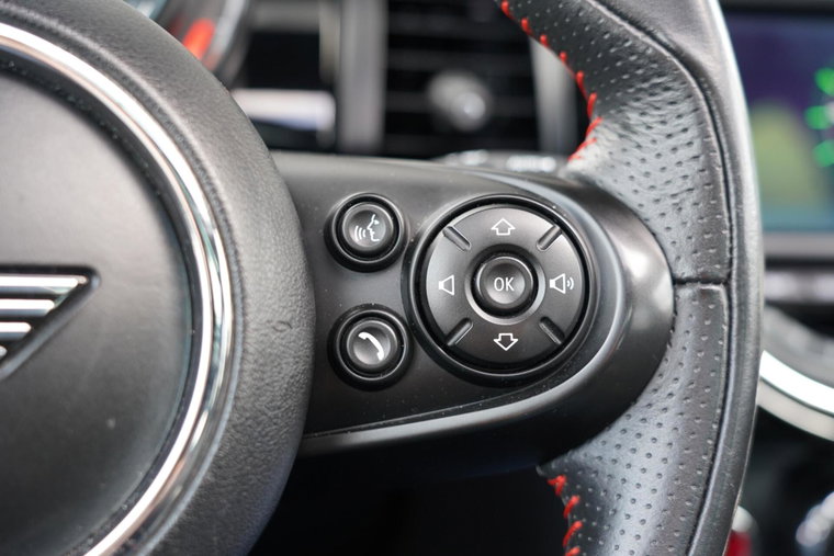 Vehicle Image 33