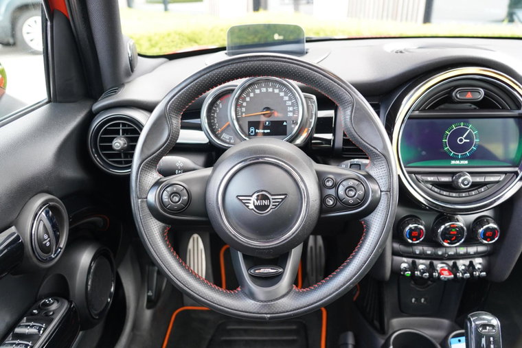Vehicle Image 50