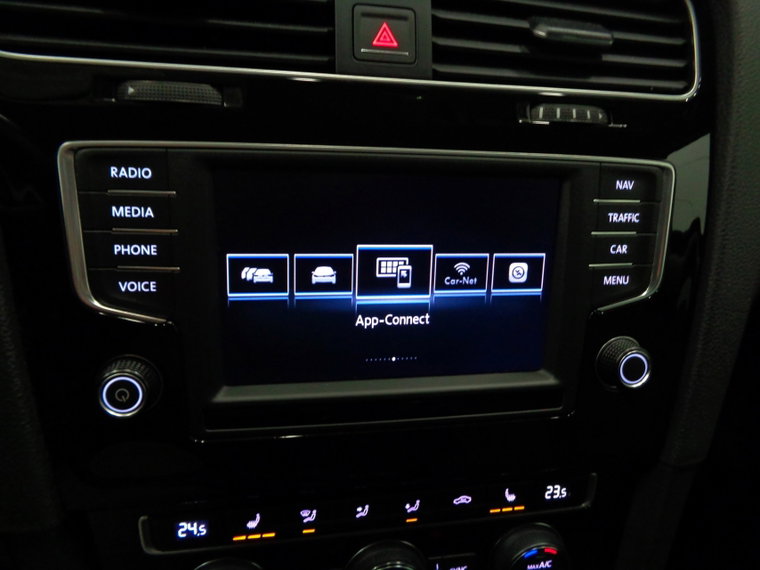Vehicle Image 16