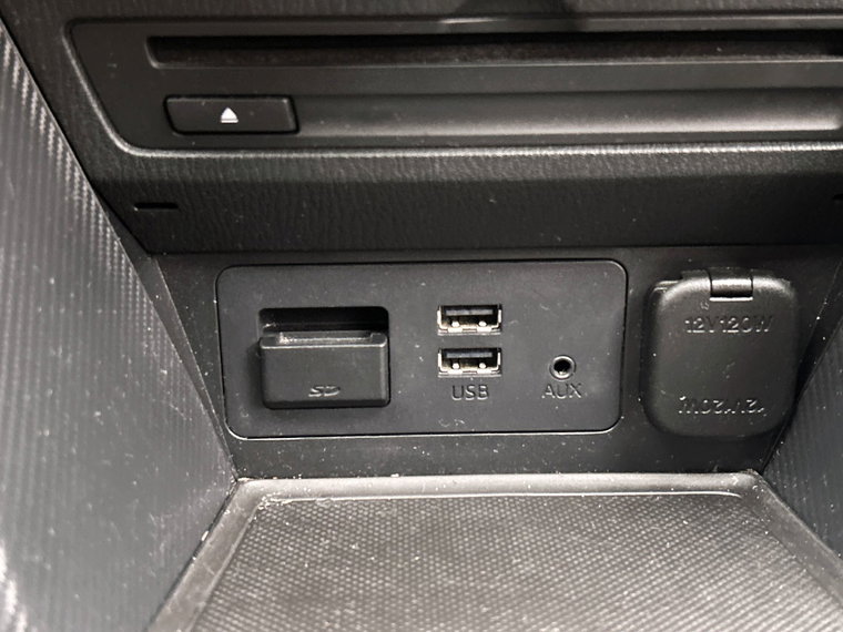 Vehicle Image 16