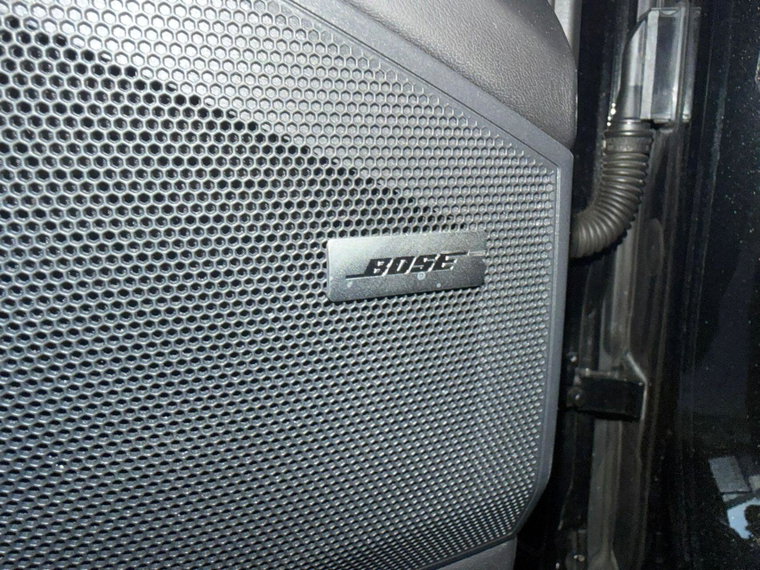 Vehicle Image 27