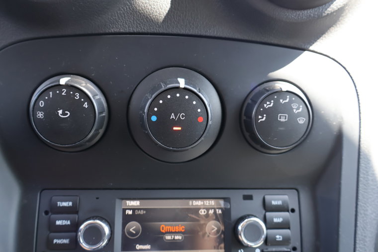 Vehicle Image 22