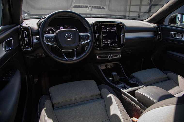 Vehicle Image 19