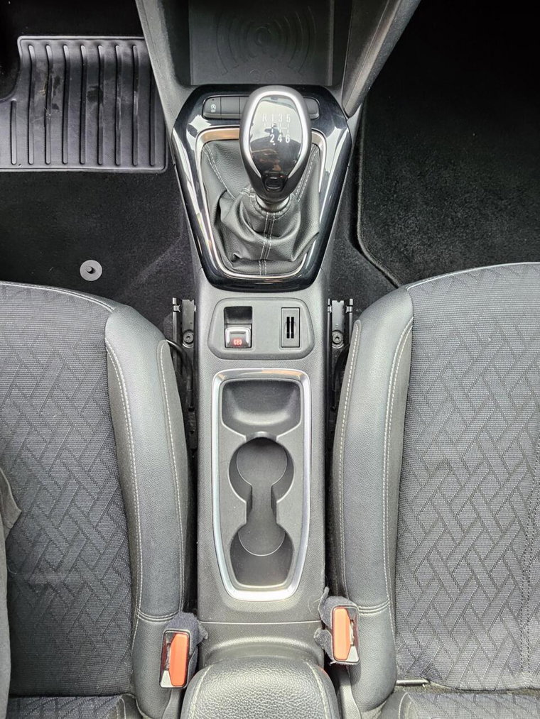 Vehicle Image 19