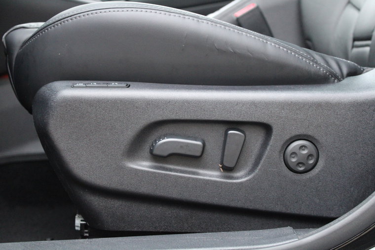 Vehicle Image 24
