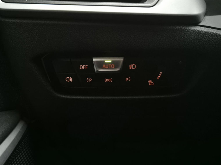 Vehicle Image 27