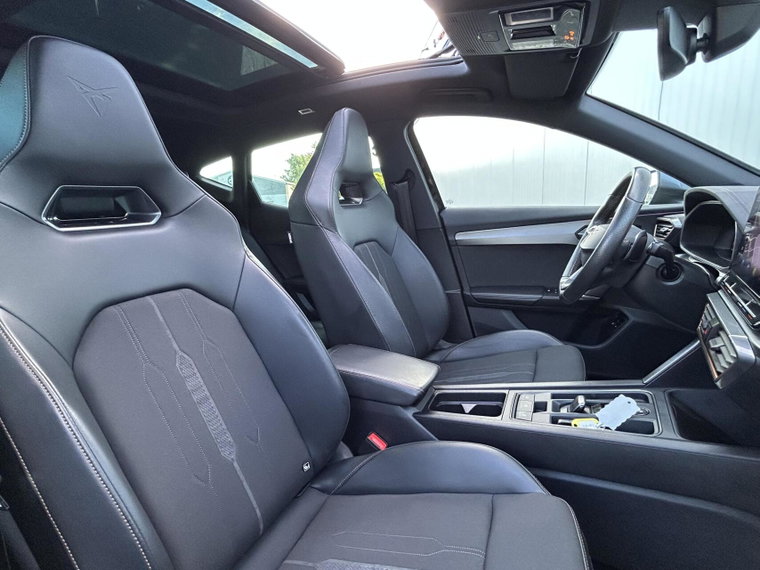 Vehicle Image 19
