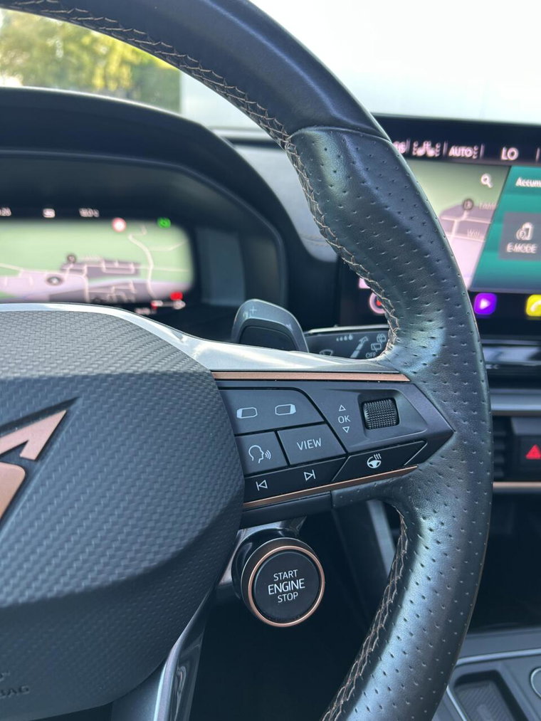 Vehicle Image 38
