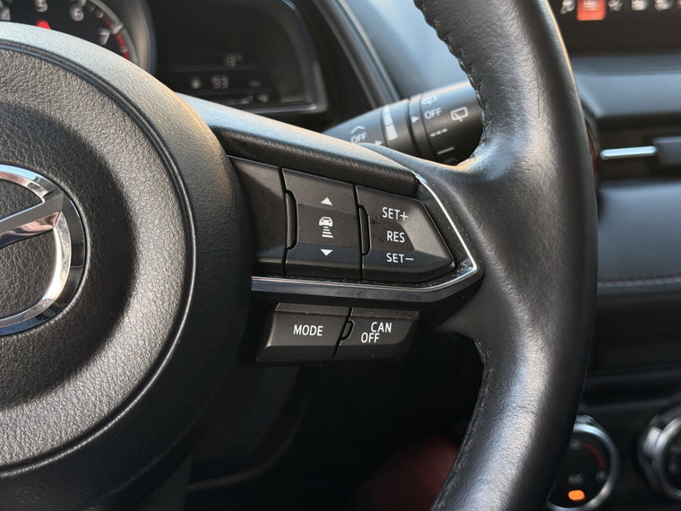 Vehicle Image 25