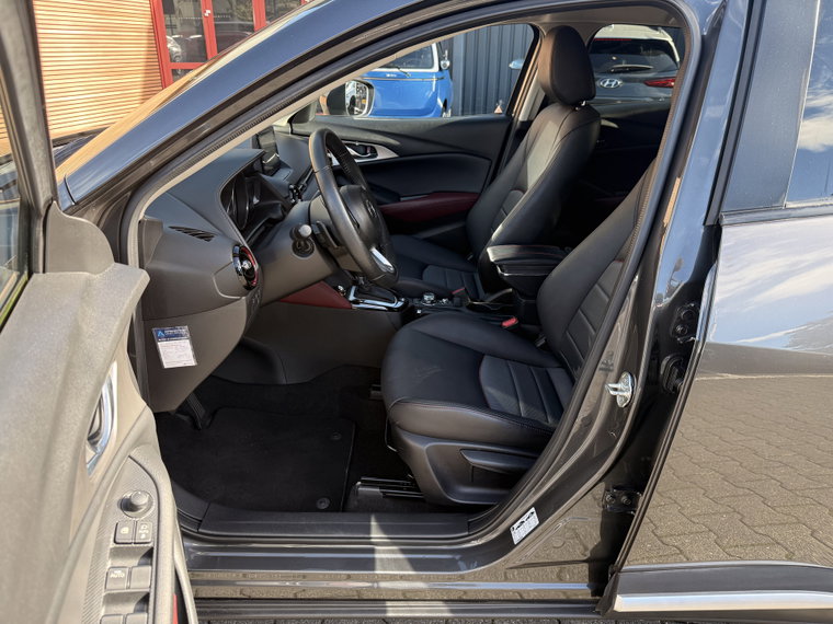 Vehicle Image 37