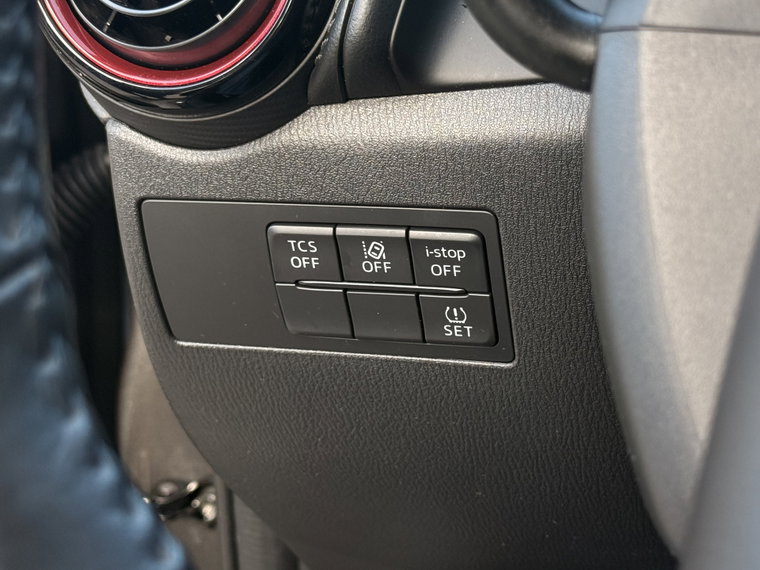 Vehicle Image 38