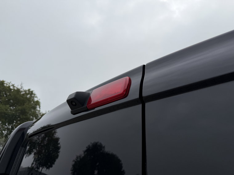 Vehicle Image 32