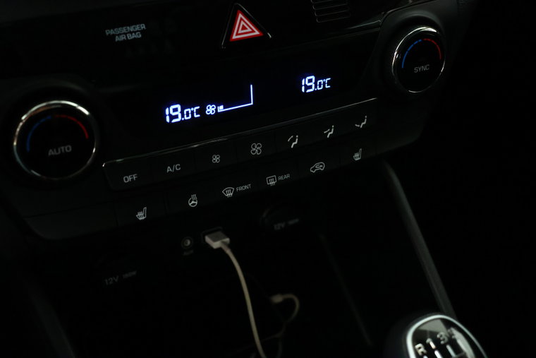 Vehicle Image 17