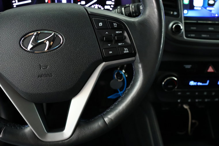 Vehicle Image 26