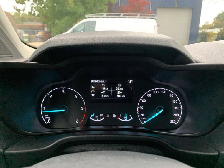 Vehicle Image 16