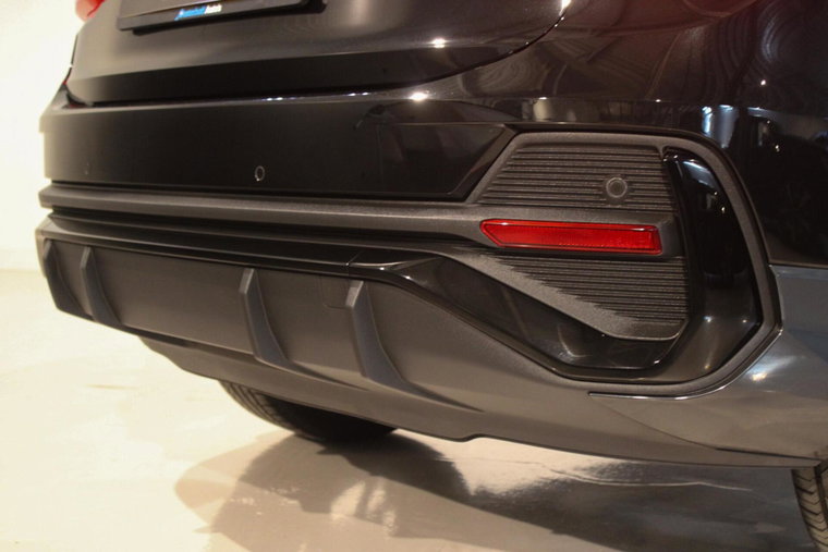 Vehicle Image 20