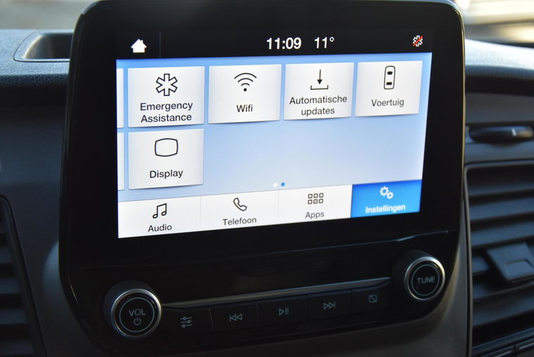 Vehicle Image 13