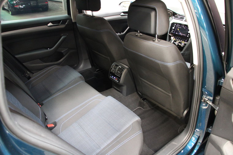 Vehicle Image 38