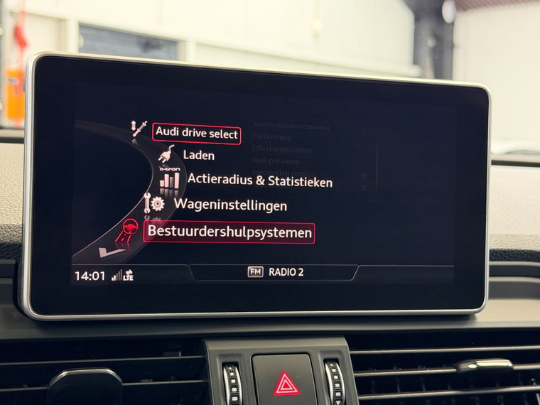 Vehicle Image 35