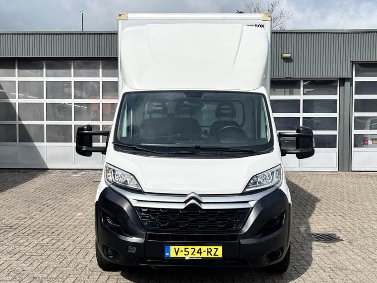 Vehicle Image 18