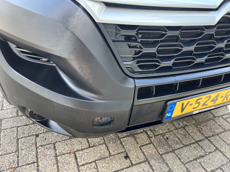 Vehicle Image 52