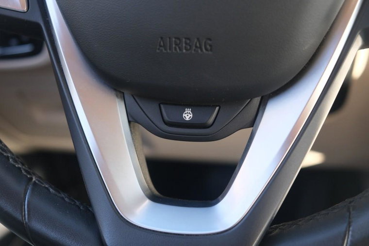 Vehicle Image 26