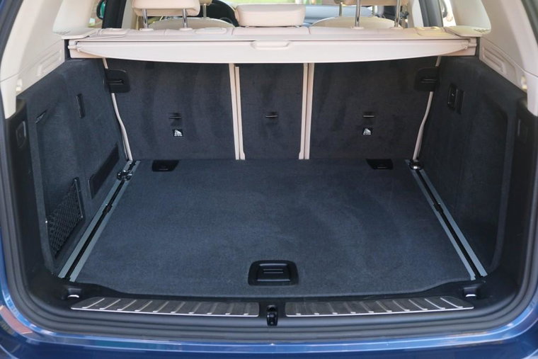 Vehicle Image 38