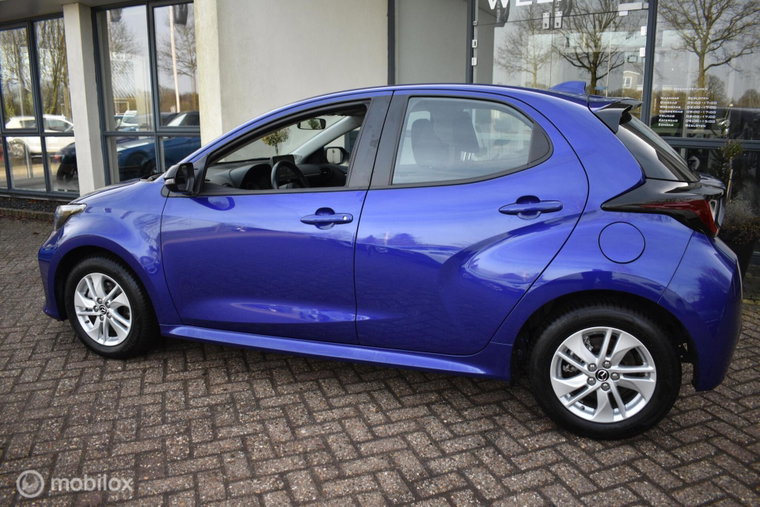 Vehicle Image 4
