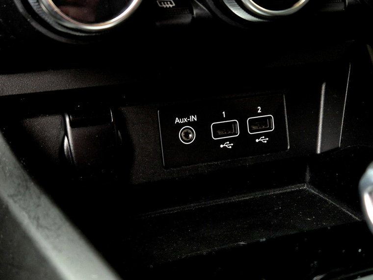 Vehicle Image 35