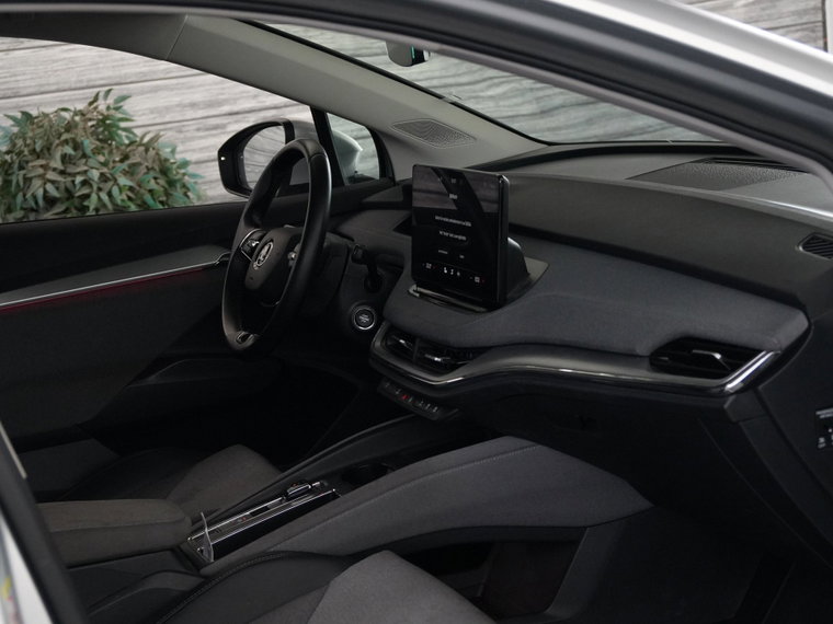 Vehicle Image 22