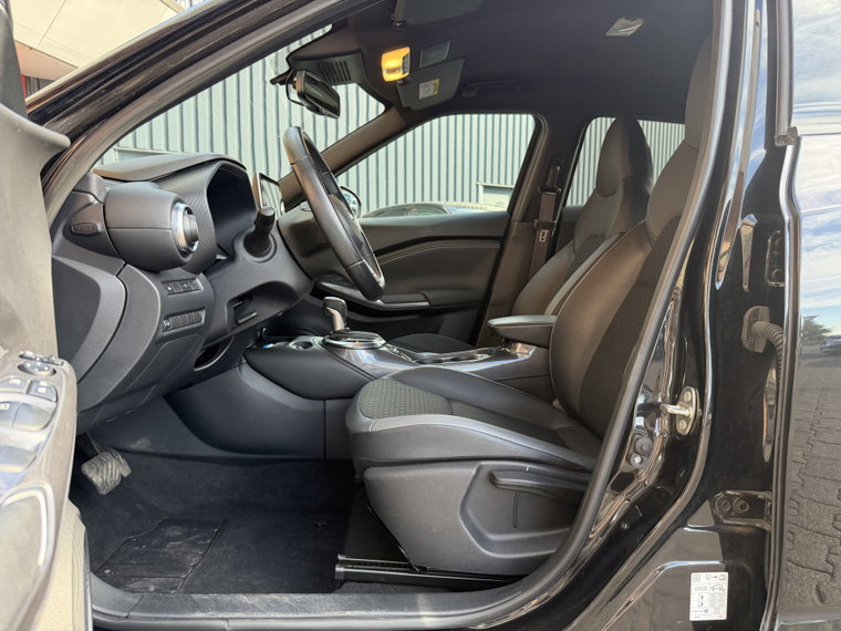 Vehicle Image 40