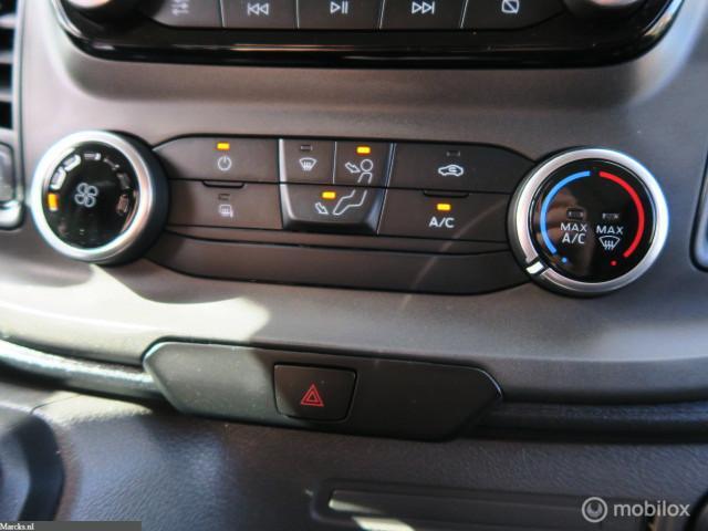 Vehicle Image 29