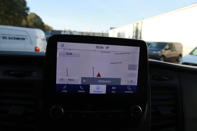 Vehicle Image 12