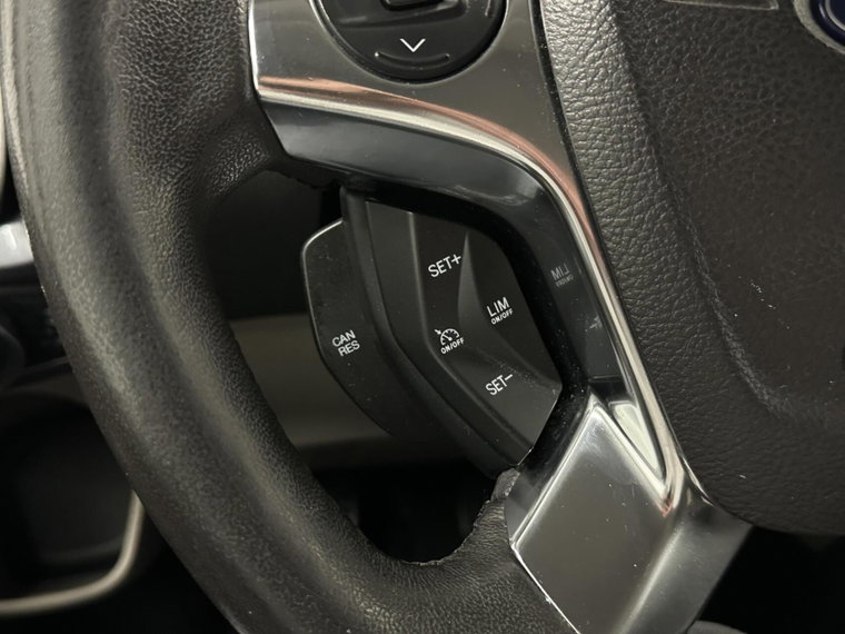 Vehicle Image 32