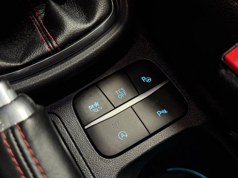 Vehicle Image 24