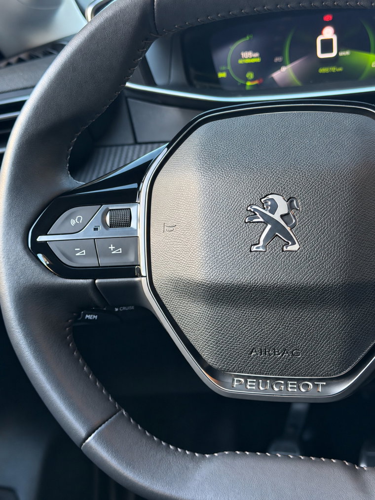 Vehicle Image 34