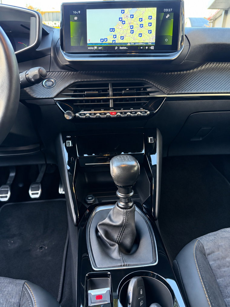 Vehicle Image 36