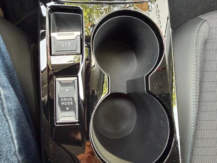 Vehicle Image 37