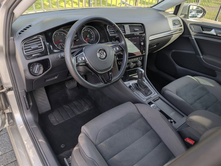 Vehicle Image 19