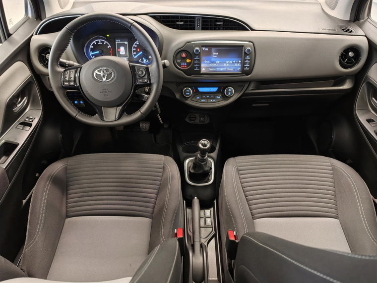 Vehicle Image 7