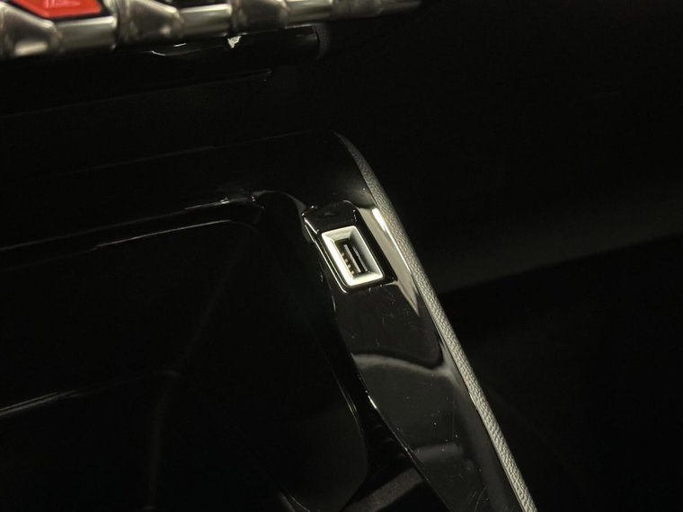 Vehicle Image 45